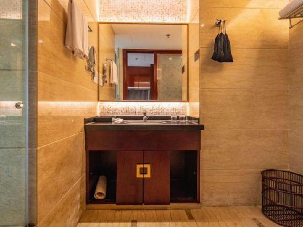 Howard Johnson By Wyndham Sunshine Plaza Ningbo Exterior foto